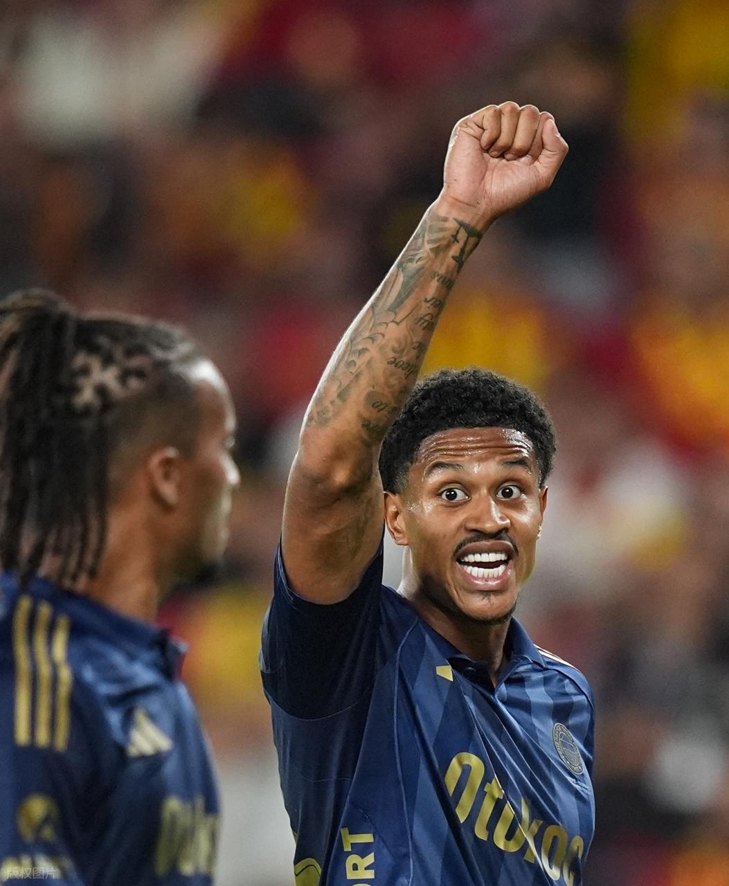 法国杯清晨走向成谜,本菲卡远射贴柱,态度坚定,赛程密集仍需轮换 法国杯清晨走向成谜,本菲卡远射贴柱,态度坚定,赛程密集仍需轮换