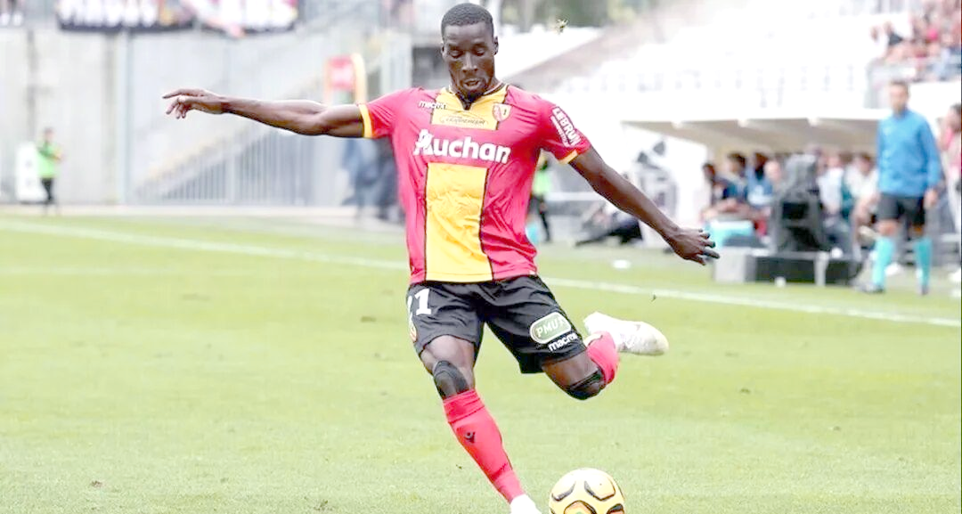 赛后法国杯焦点战；阿斯顿维拉外线爆发；震撼外界；球探报告显示潜力 