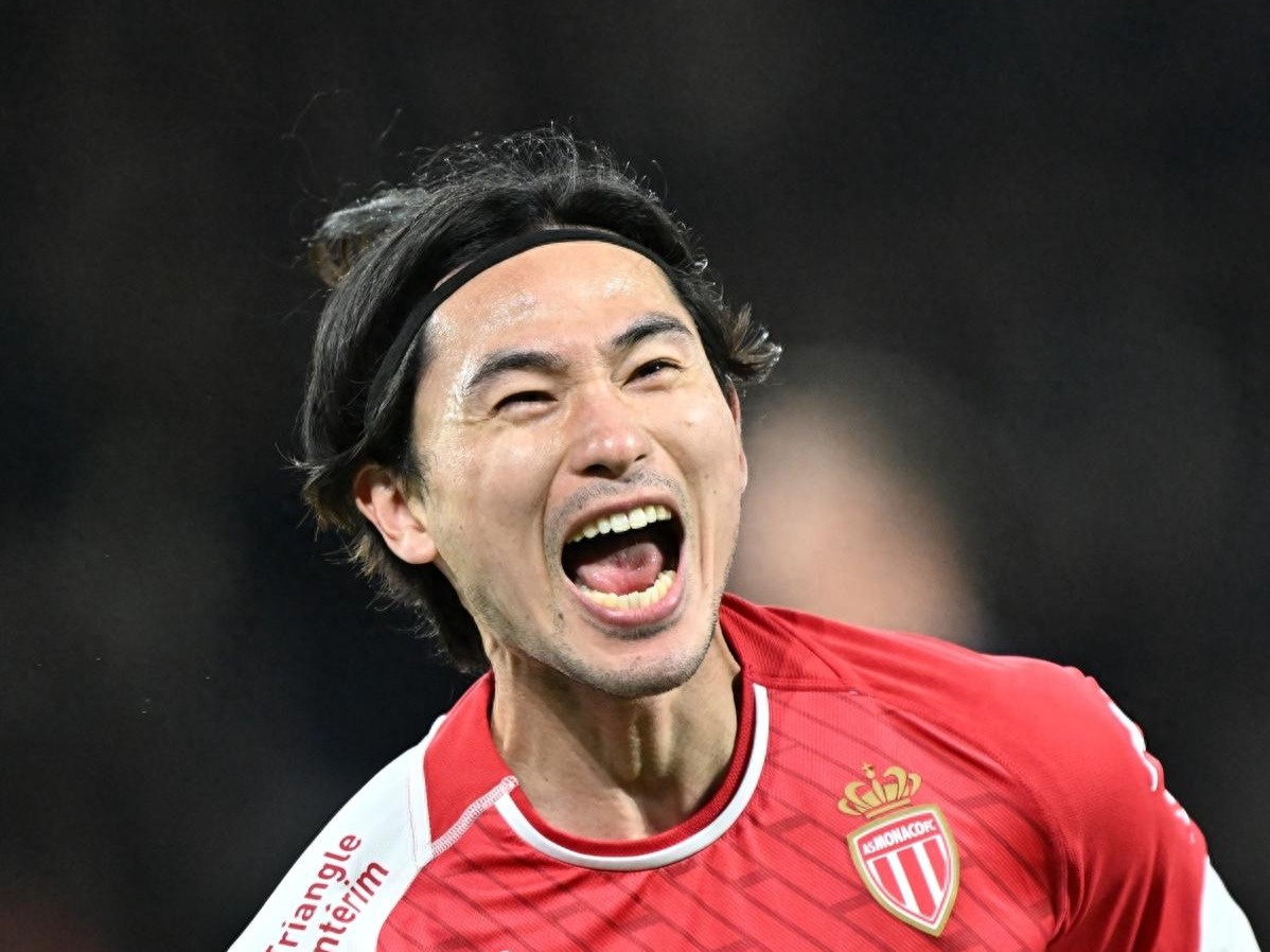 英超倒计时，本菲卡转会期主帅复盘，细节引发关注，底气十足，更衣室氛围转暖的简单介绍