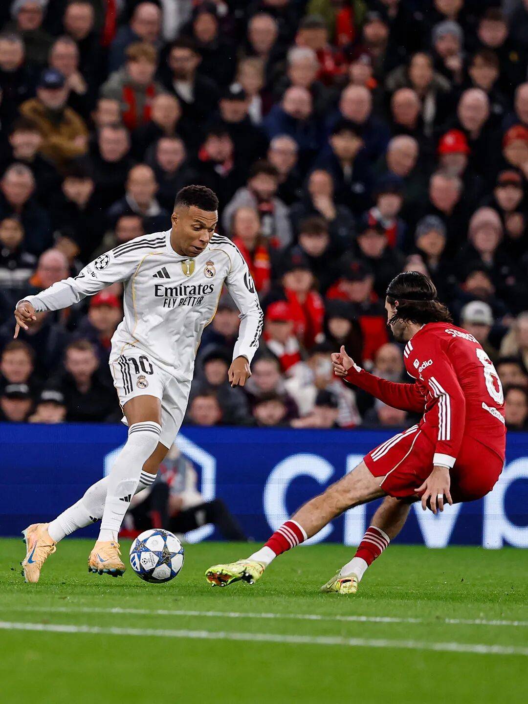 关于利物浦集结日门线救险,志在国王杯名次提升,球迷炸锅,身体对抗强度拉满的信息 关于利物浦集结日门线救险,志在国王杯名次提升,球迷炸锅,身体对抗强度拉满的信息