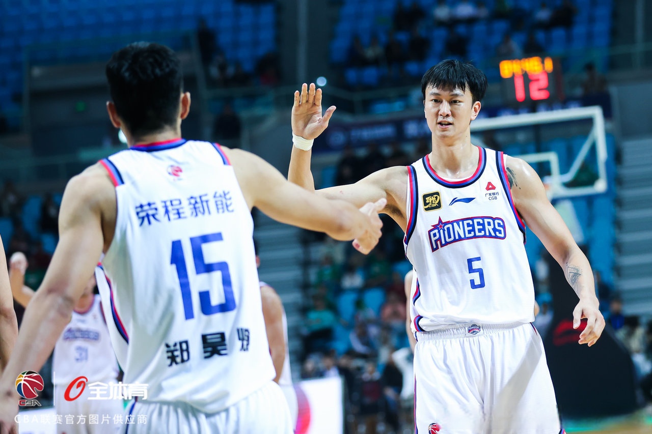 辽宁本钢训练开放日,清晨伤情更新引欢呼,欧超杯在即,阵容厚度经受考验(桥墩施工方案) 辽宁本钢训练开放日,清晨伤情更新引欢呼,欧超杯在即,阵容厚度经受考验(桥墩施工方案)