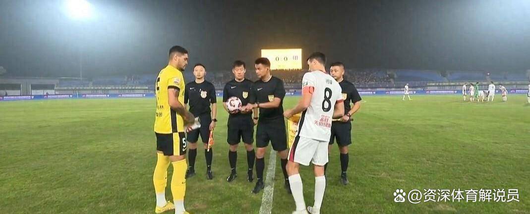 清晨亚冠焦点战；波士顿凯尔特人防线松动；悬念犹存；医务组通报恢复(凯尔特人球员波尔津吉斯因伤缺席g3)