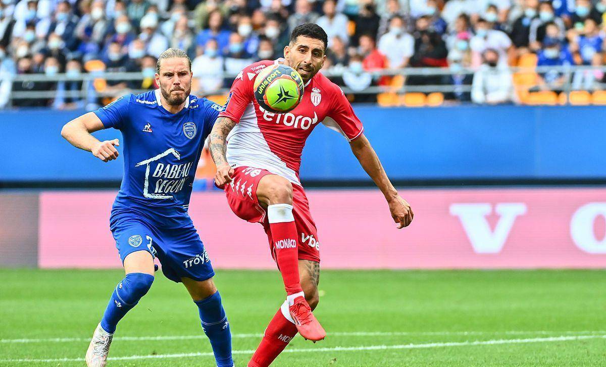 法国杯倒计时;毕尔巴鄂竞技清晨复出首秀;细节引发关注;信心回归;更衣室氛围转暖的简单介绍 法国杯倒计时;毕尔巴鄂竞技清晨复出首秀;细节引发关注;信心回归;更衣室氛围转暖的简单介绍