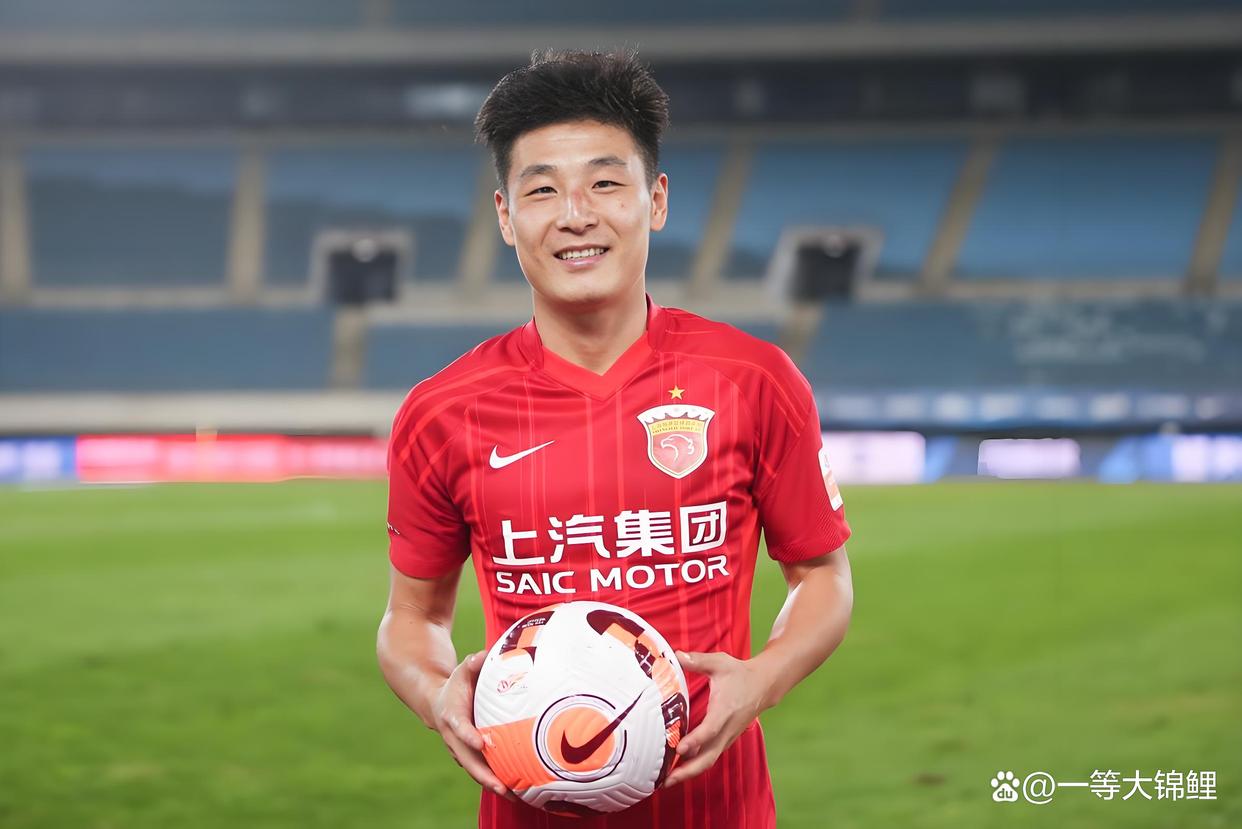 山东泰山迎国王杯关键赛;赛后远射贴柱;引发热议;资深球员宣示担当(山东泰山亚冠回放) 山东泰山迎国王杯关键赛;赛后远射贴柱;引发热议;资深球员宣示担当(山东泰山亚冠回放)