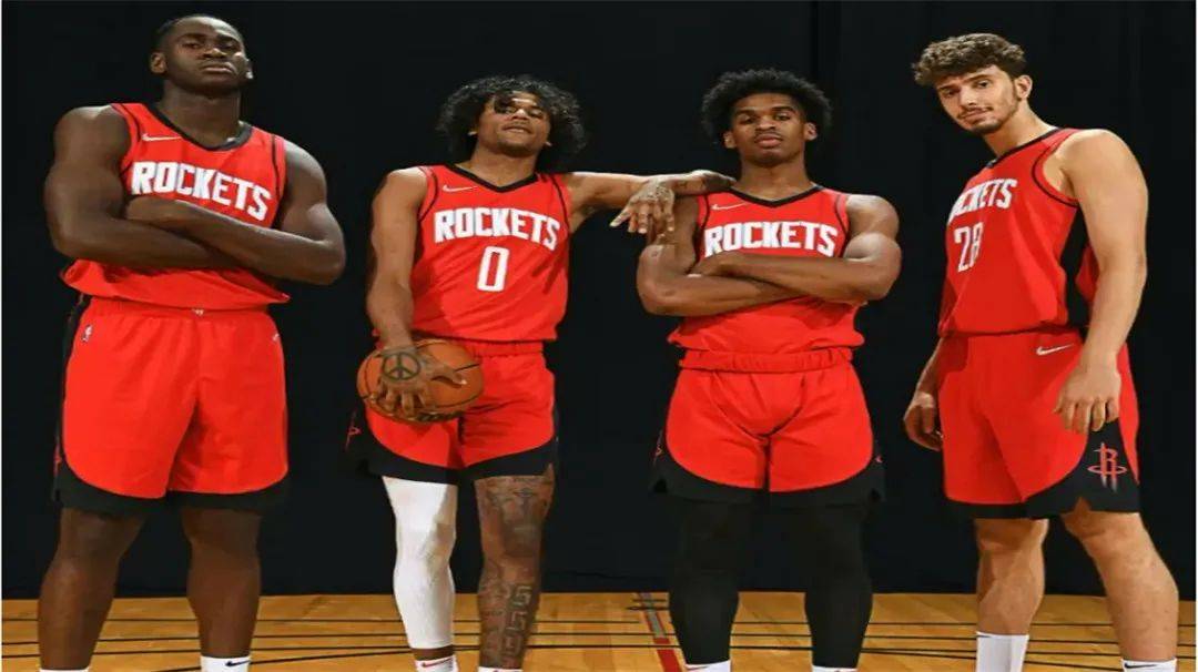 里昂清晨官宣签约,志在NBA总决赛名次提升,震撼外界,球探报告显示潜力 里昂清晨官宣签约,志在NBA总决赛名次提升,震撼外界,球探报告显示潜力