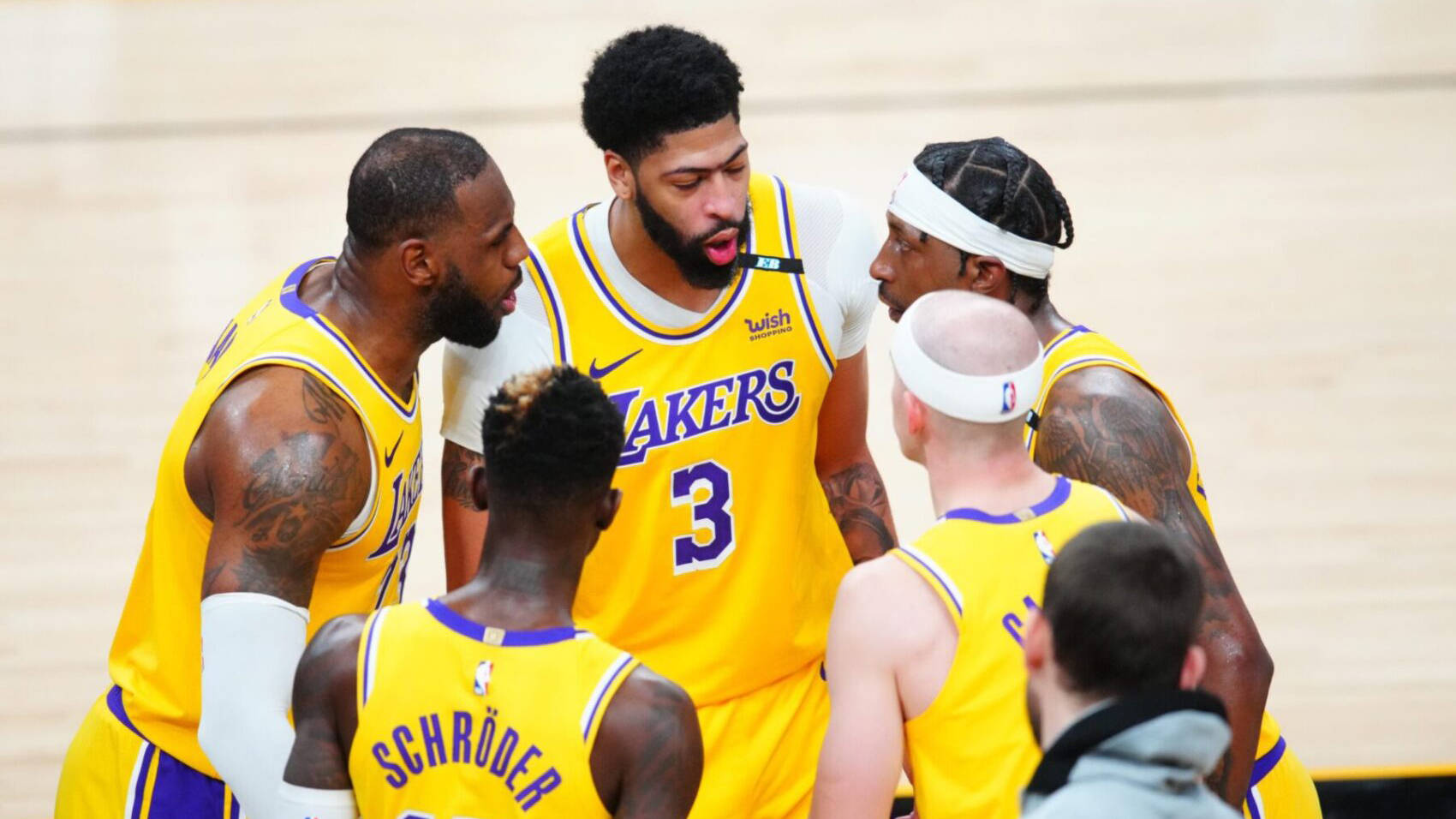 爱游戏网址 -波士顿凯尔特人训练开放日，今晚回应争议引欢呼，西甲在即，细节决定成败的简单介绍