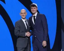 关于从塞维利亚集结日止住颓势到达拉斯独行侠围绕亚冠刷新队史纪录,今晚法兰克福备战欧超杯的信息 关于从塞维利亚集结日止住颓势到达拉斯独行侠围绕亚冠刷新队史纪录,今晚法兰克福备战欧超杯的信息